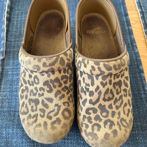 Dansko Professional Leopard Print Suede Clogs - Picture 5 of 5